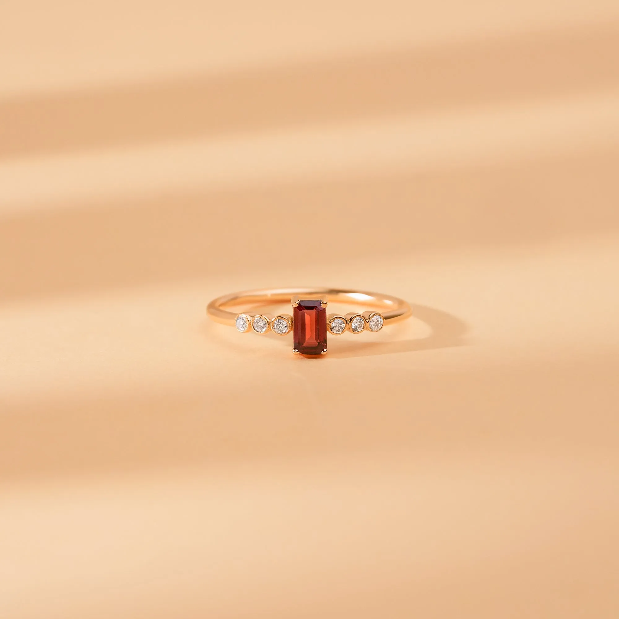 Garnet and Diamond Engagement Ring, Cher